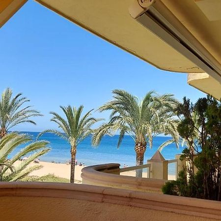 Estupendo Apartamento En Primera Linea De Playa Y Con Vistas Al Mar デニア エクステリア 写真
