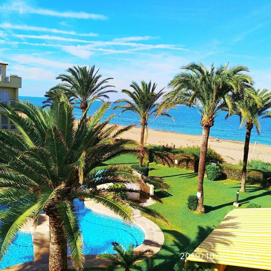 Estupendo Apartamento En Primera Linea De Playa Y Con Vistas Al Mar デニア エクステリア 写真
