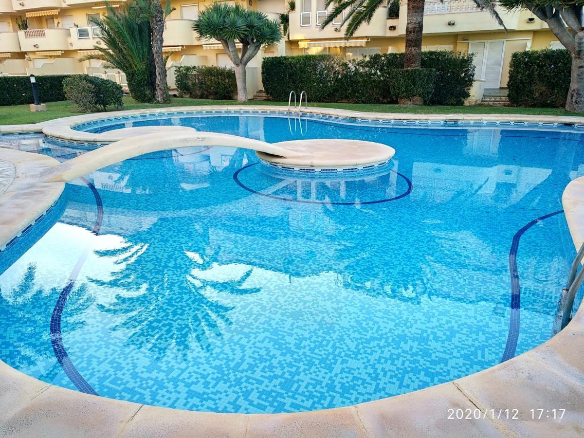 Estupendo Apartamento En Primera Linea De Playa Y Con Vistas Al Mar デニア エクステリア 写真