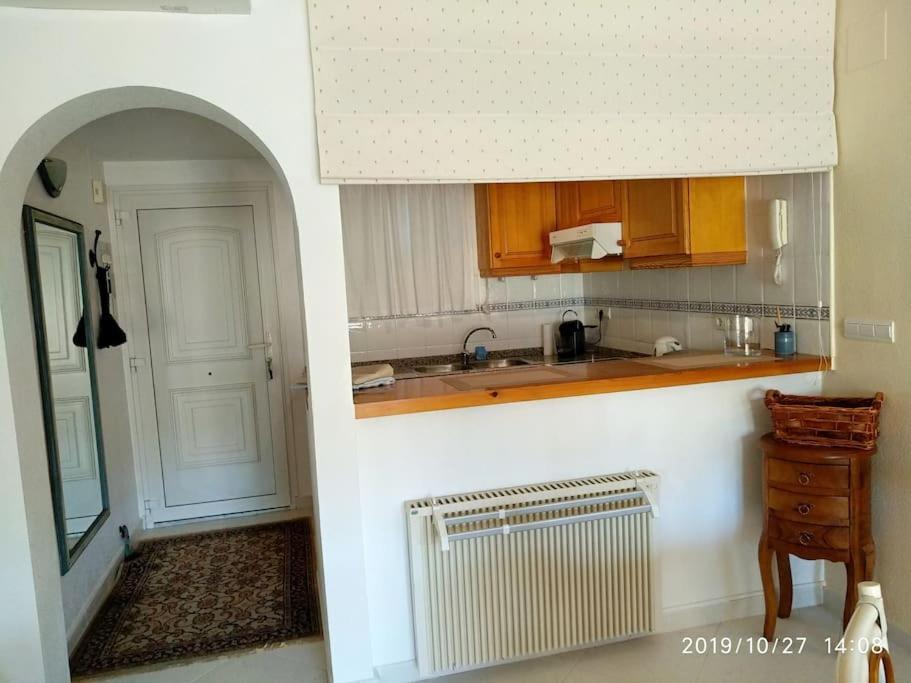 Estupendo Apartamento En Primera Linea De Playa Y Con Vistas Al Mar デニア エクステリア 写真